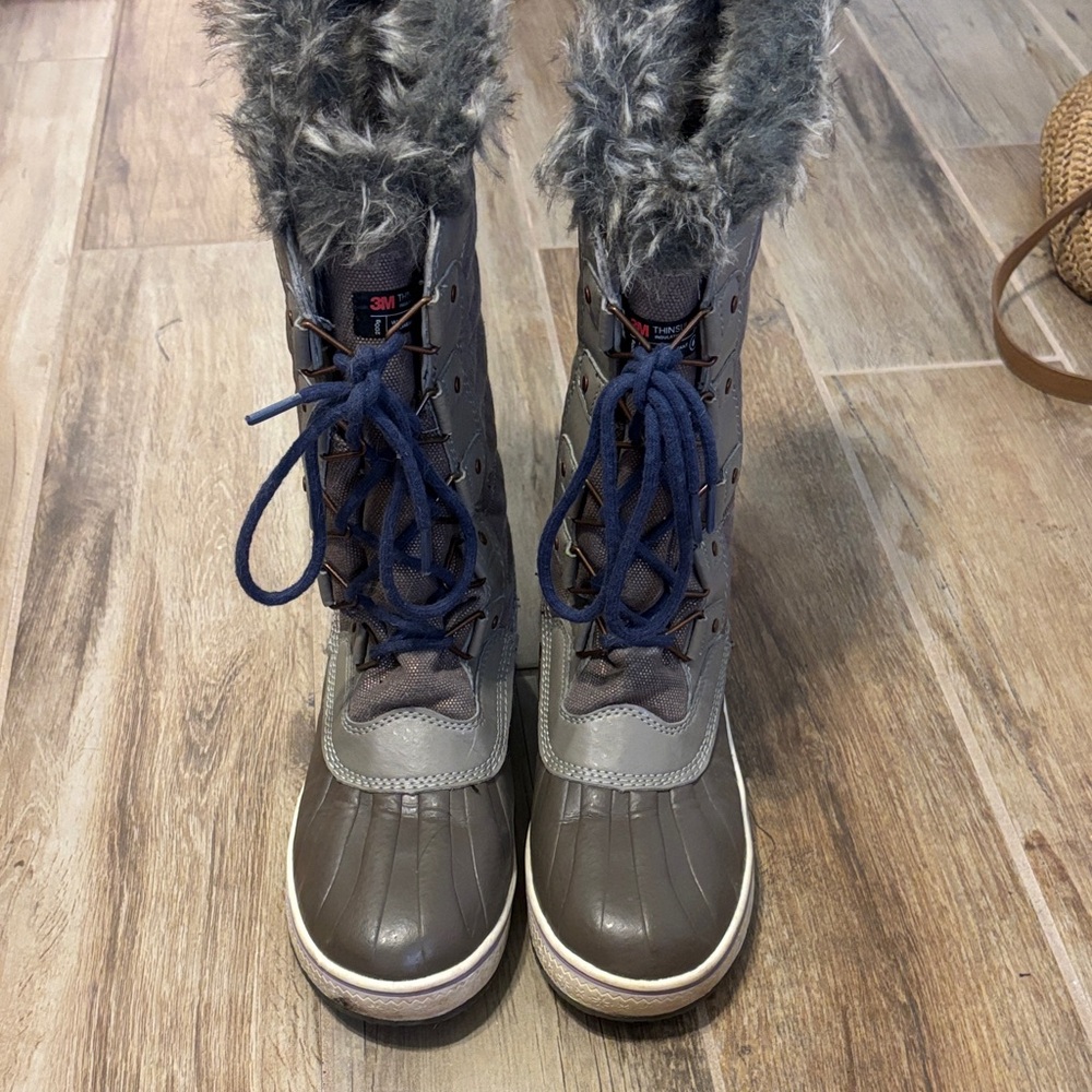 Gray Fur-Lined Winter Boots